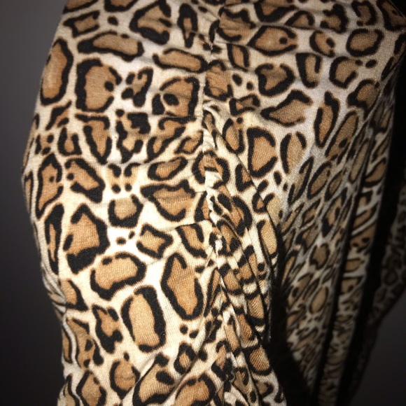 Plus size shirt - Picture 5 of 6